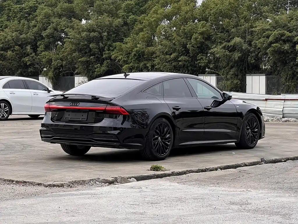 Audi A7 — фото 11