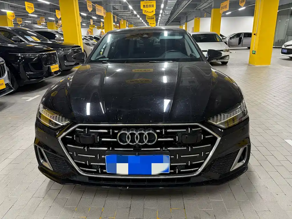 Audi A7L — фото 2