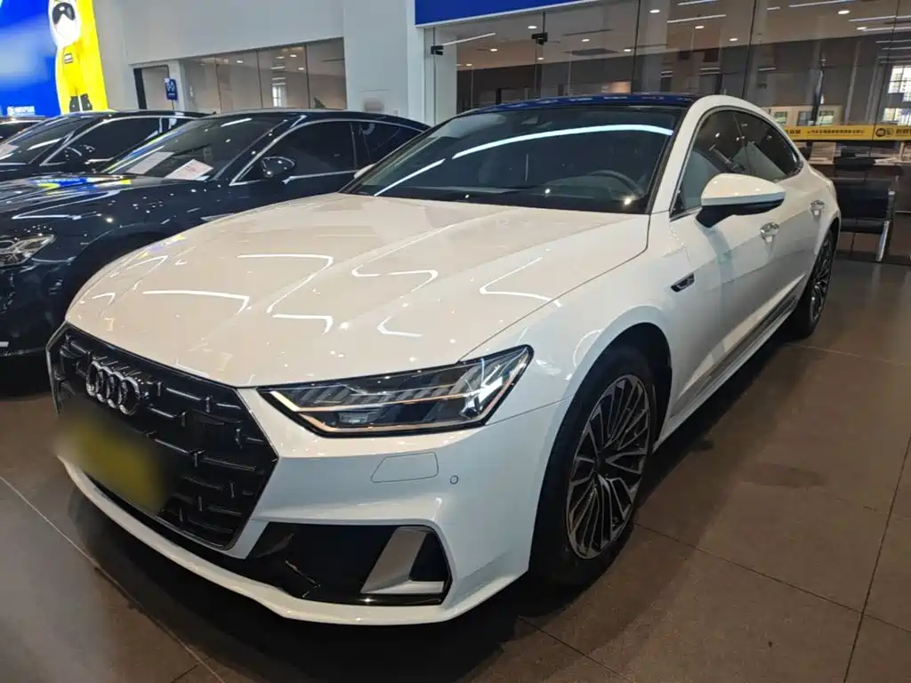 Audi A7L — фото 1