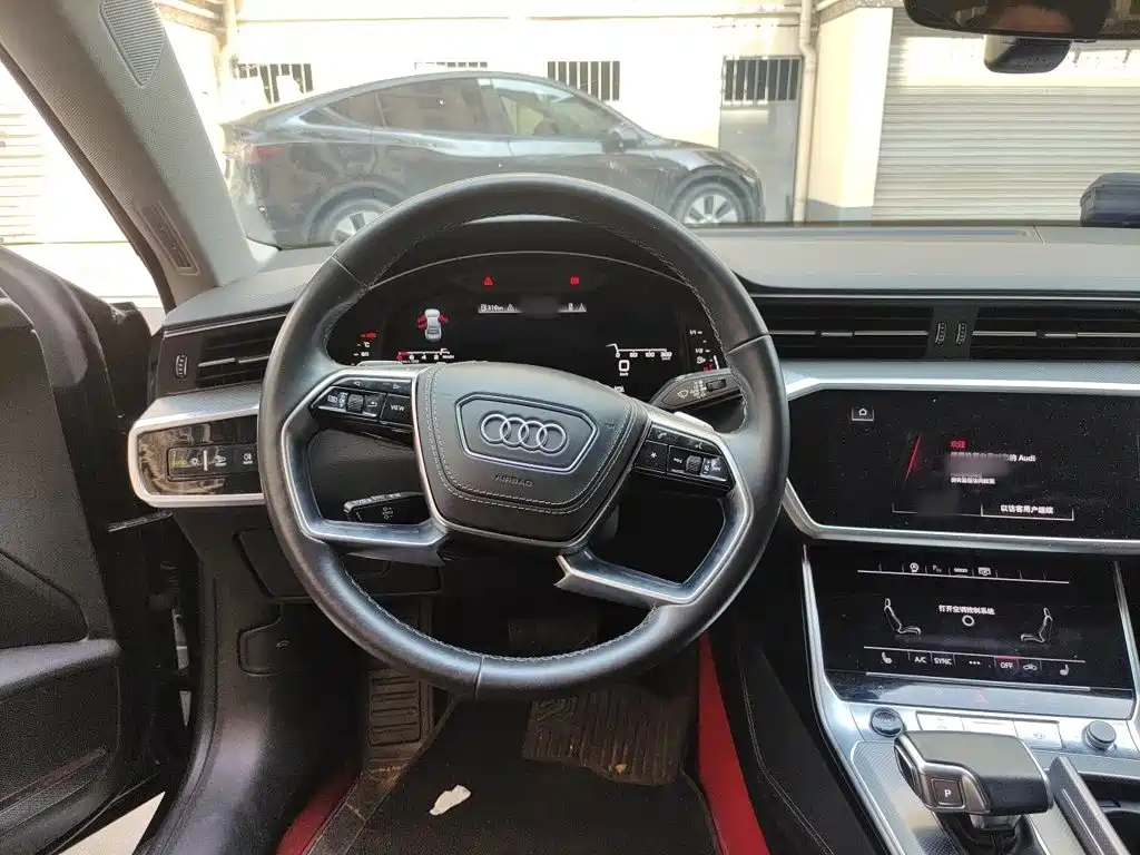 Audi A7L — фото 6
