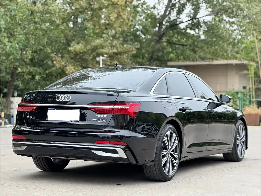 Audi A6L — фото 4