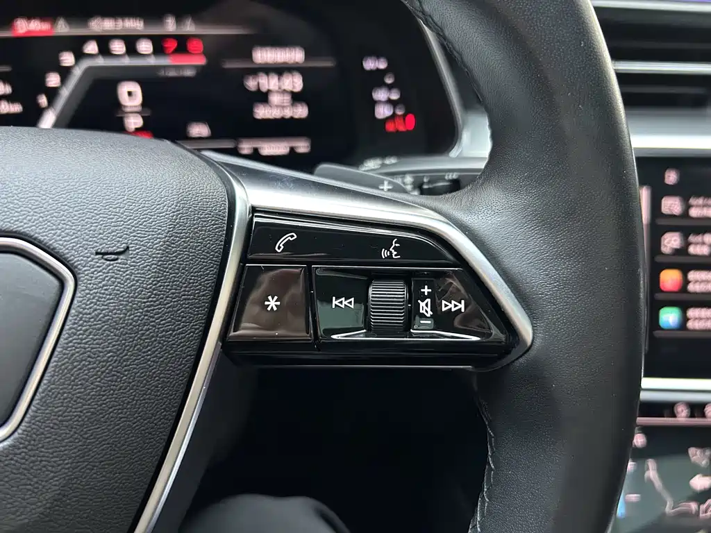 Audi A7 — фото 27