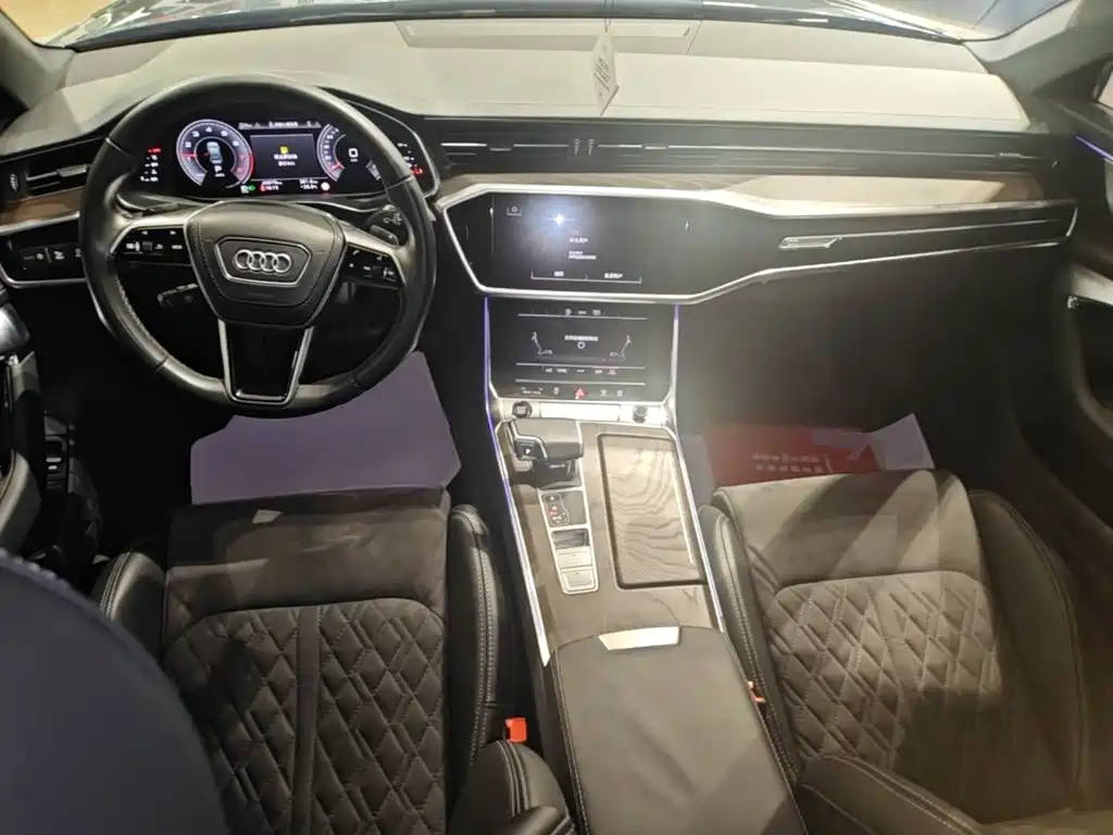 Audi A6L — фото 13