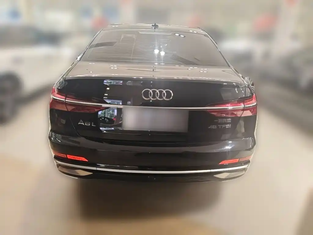 Audi A6L — фото 7