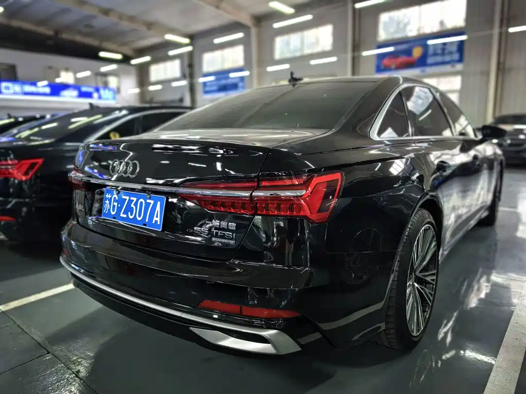 Audi A6L — фото 5