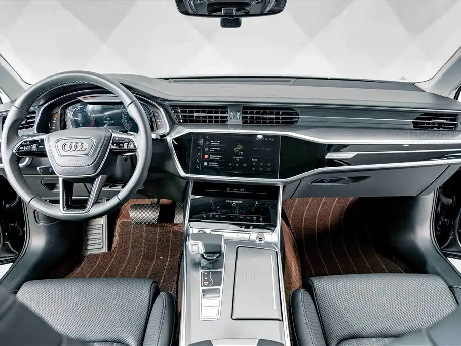 Audi A6L — фото 13
