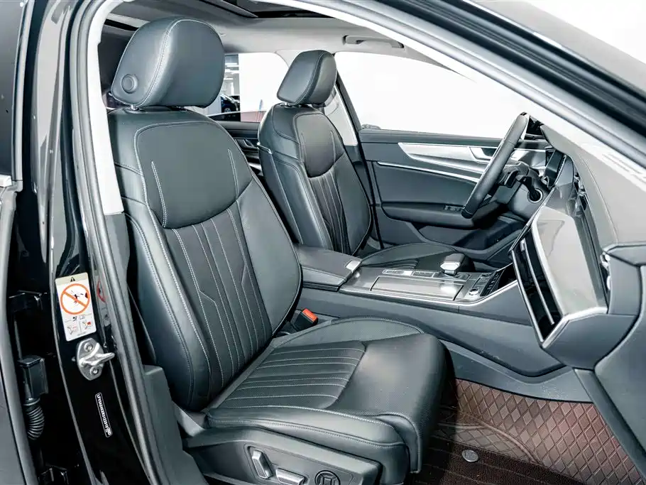 Audi A6L — фото 19