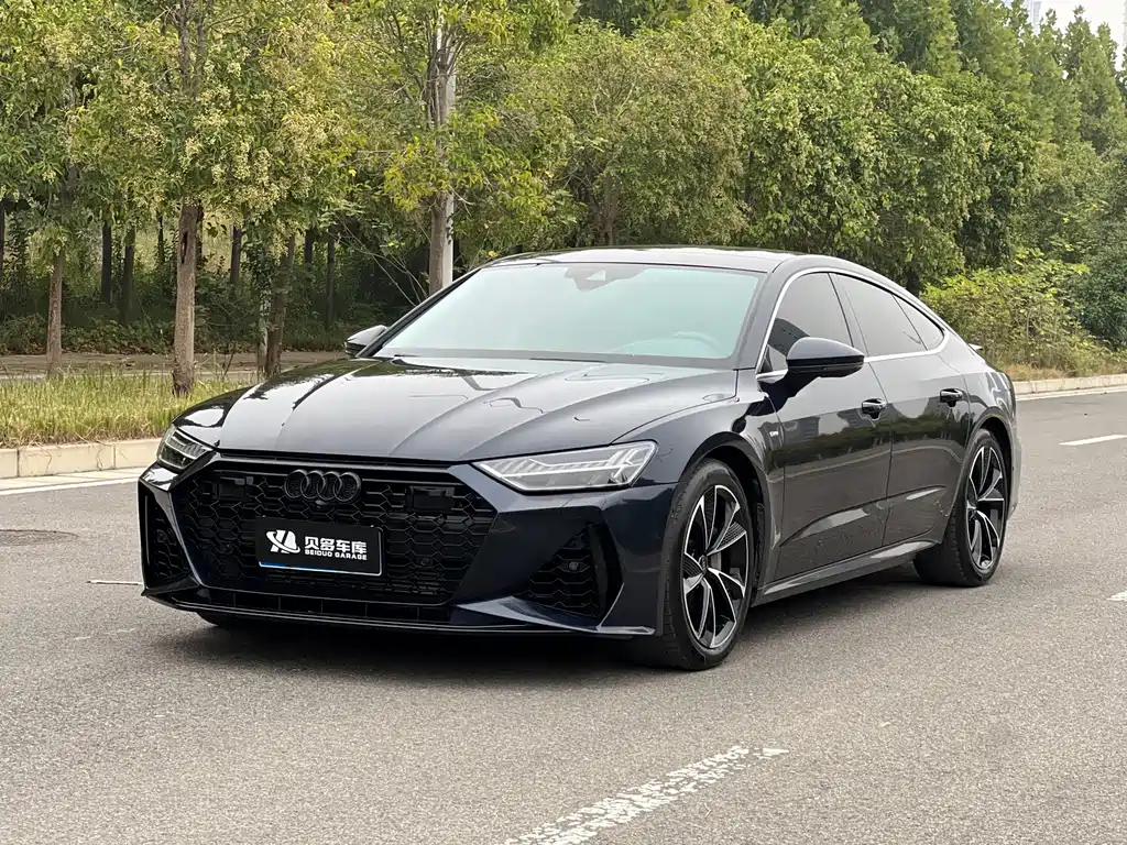 Audi A7 — фото 1