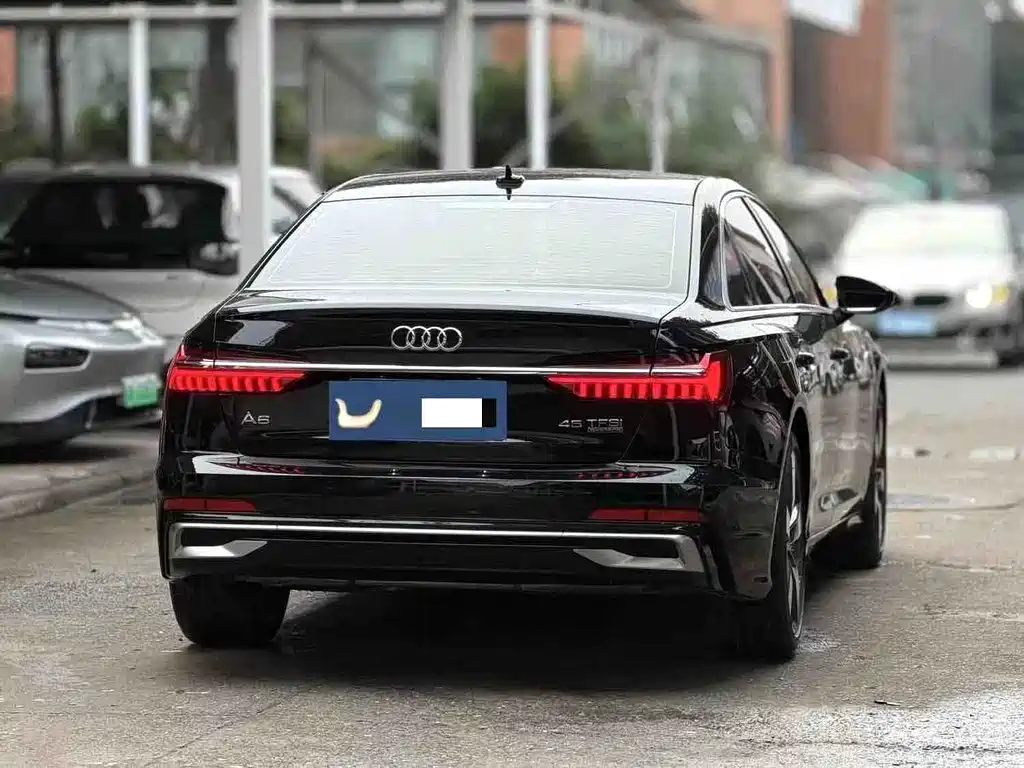 Audi A6L — фото 4
