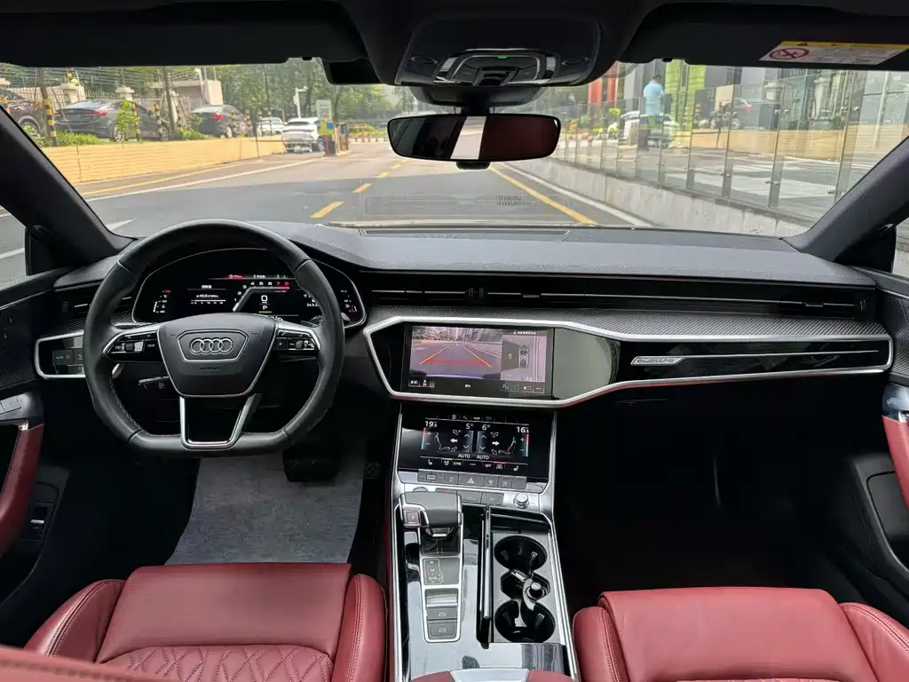 Audi A7L — фото 5