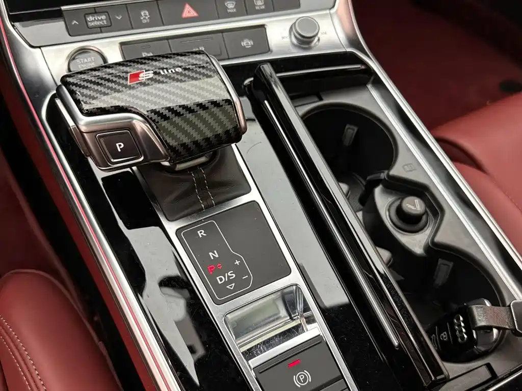Audi A7L — фото 16