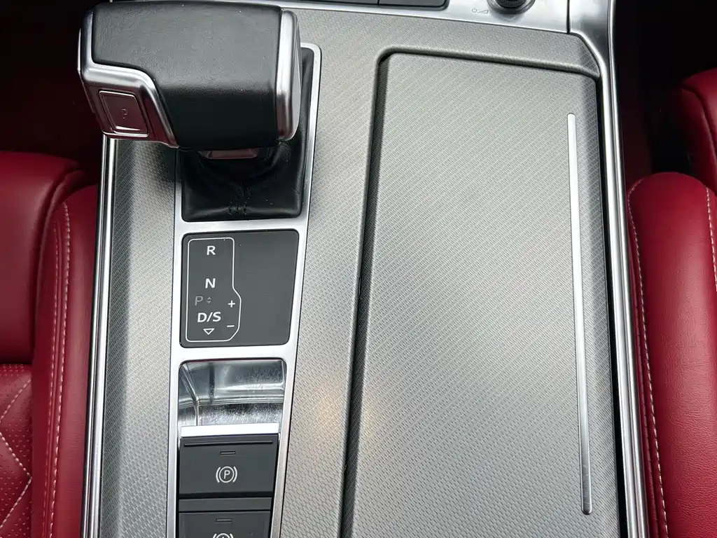 Audi A7 — фото 15