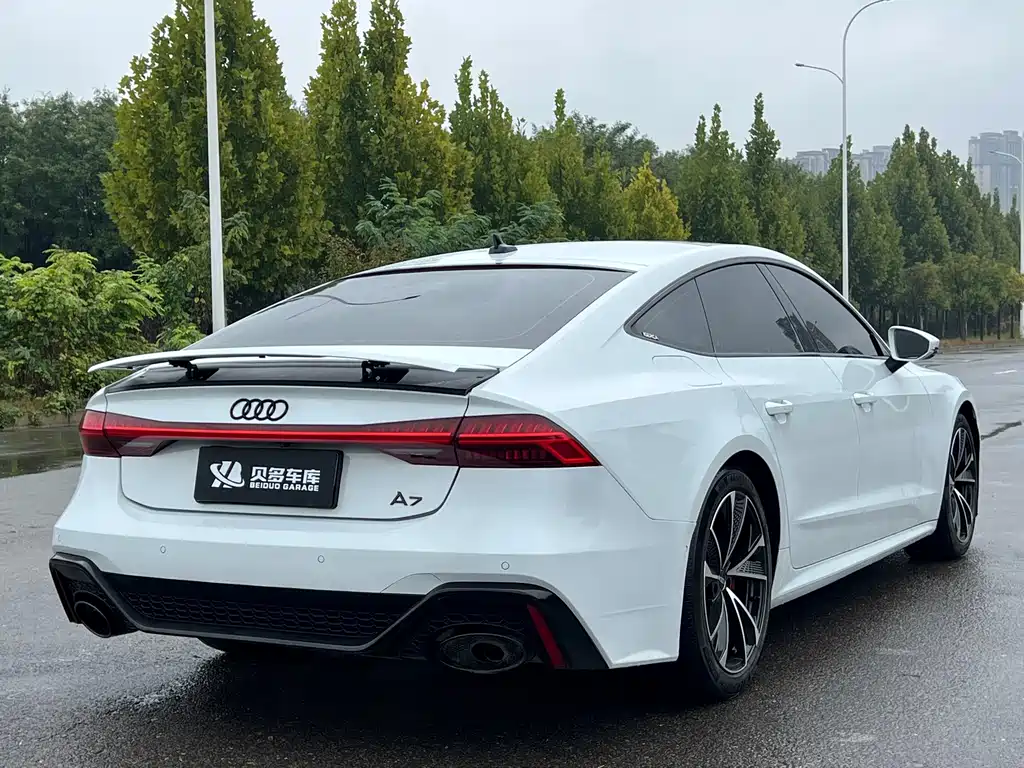 Audi A7 — фото 7