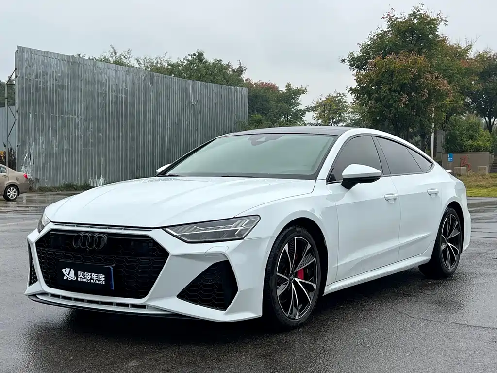 Audi A7 — фото 1