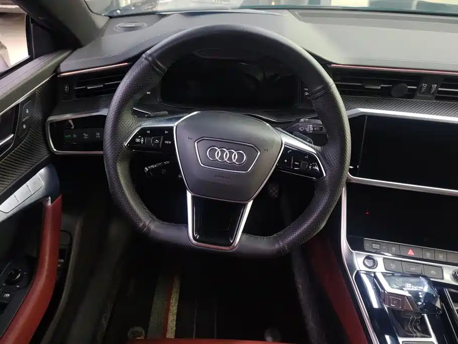 Audi A7L — фото 15