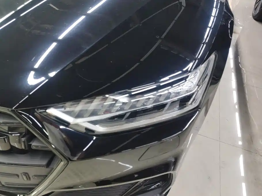 Audi A7L — фото 5