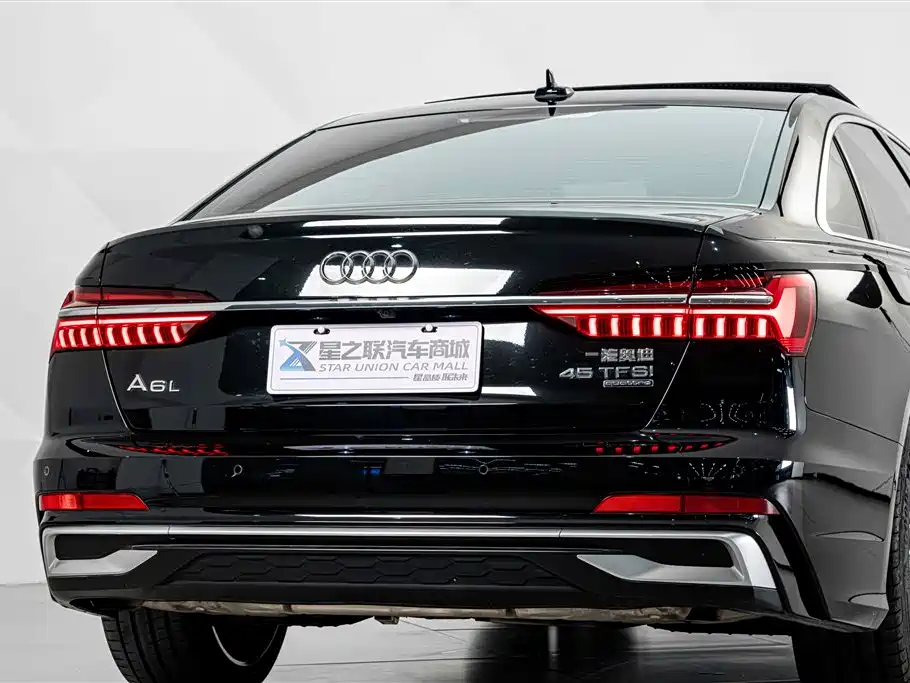 Audi A6L — фото 7