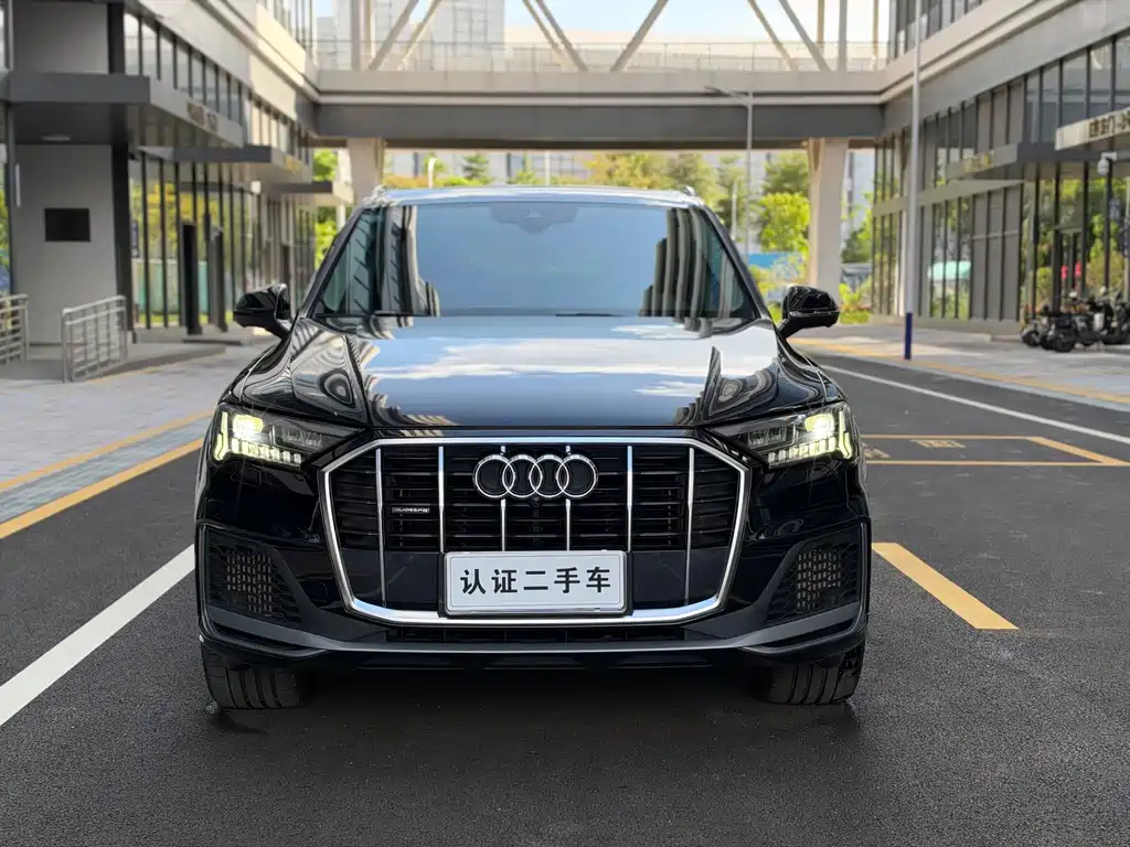 Audi Q7 — фото 2