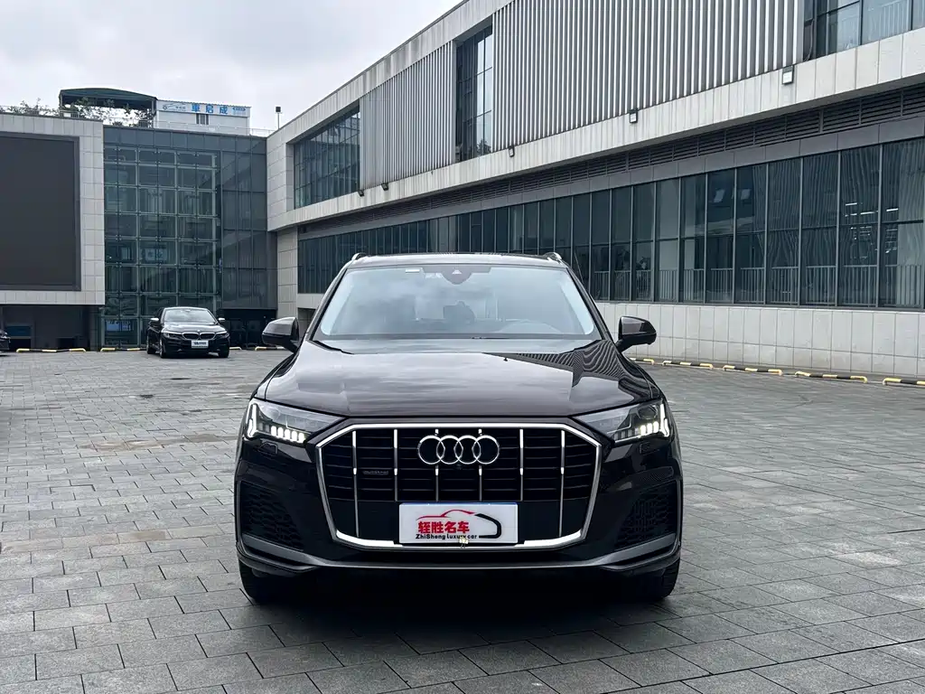 Audi Q7 — фото 2