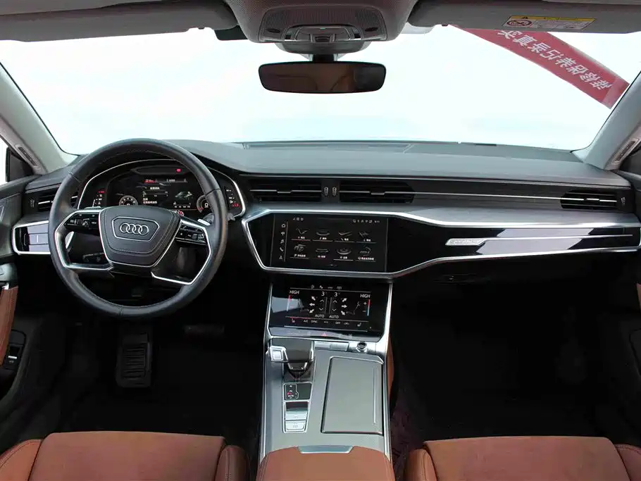 Audi A7L — фото 6