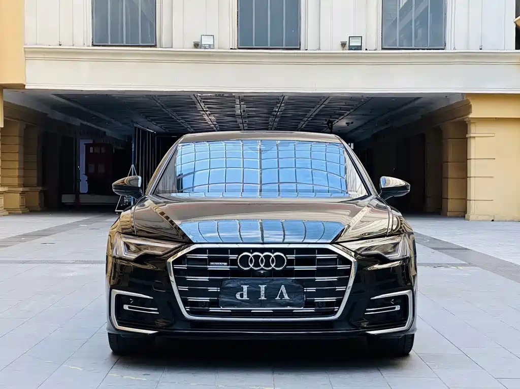 Audi A6L — фото 2