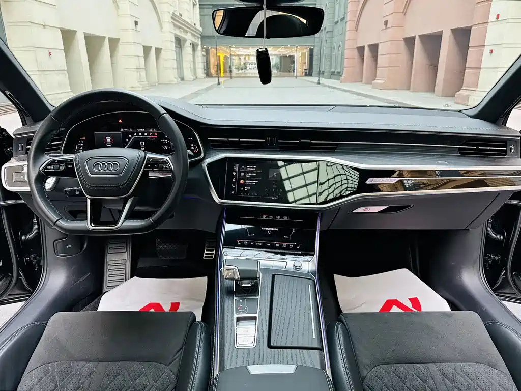 Audi A6L — фото 8