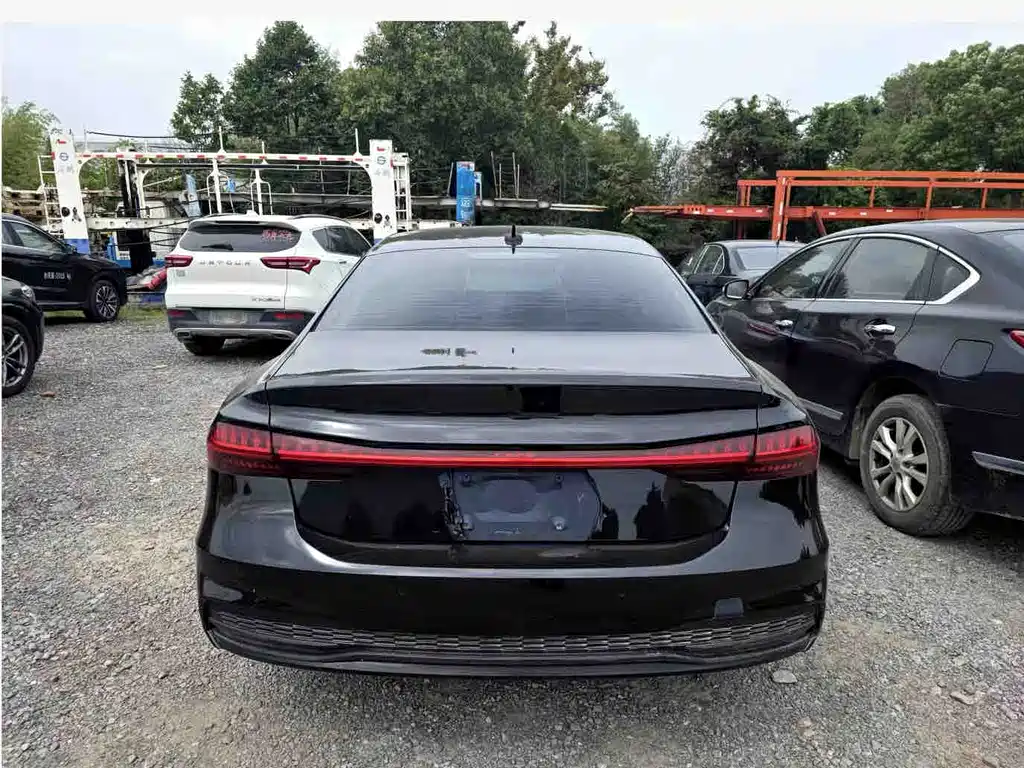 Audi A7L — фото 3