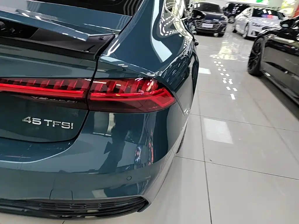 Audi A7 — фото 7