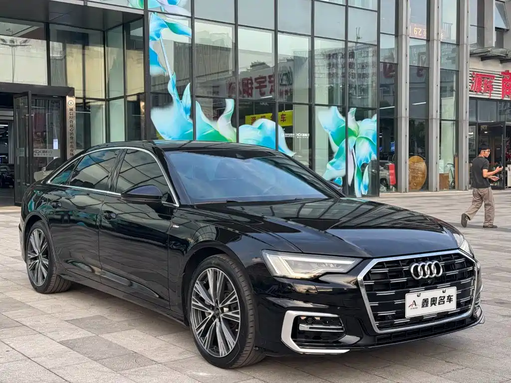 Audi A6L — фото 2
