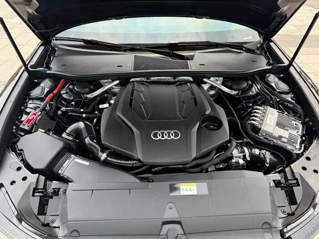 Audi A6L — фото 29