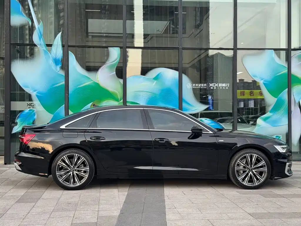Audi A6L — фото 5