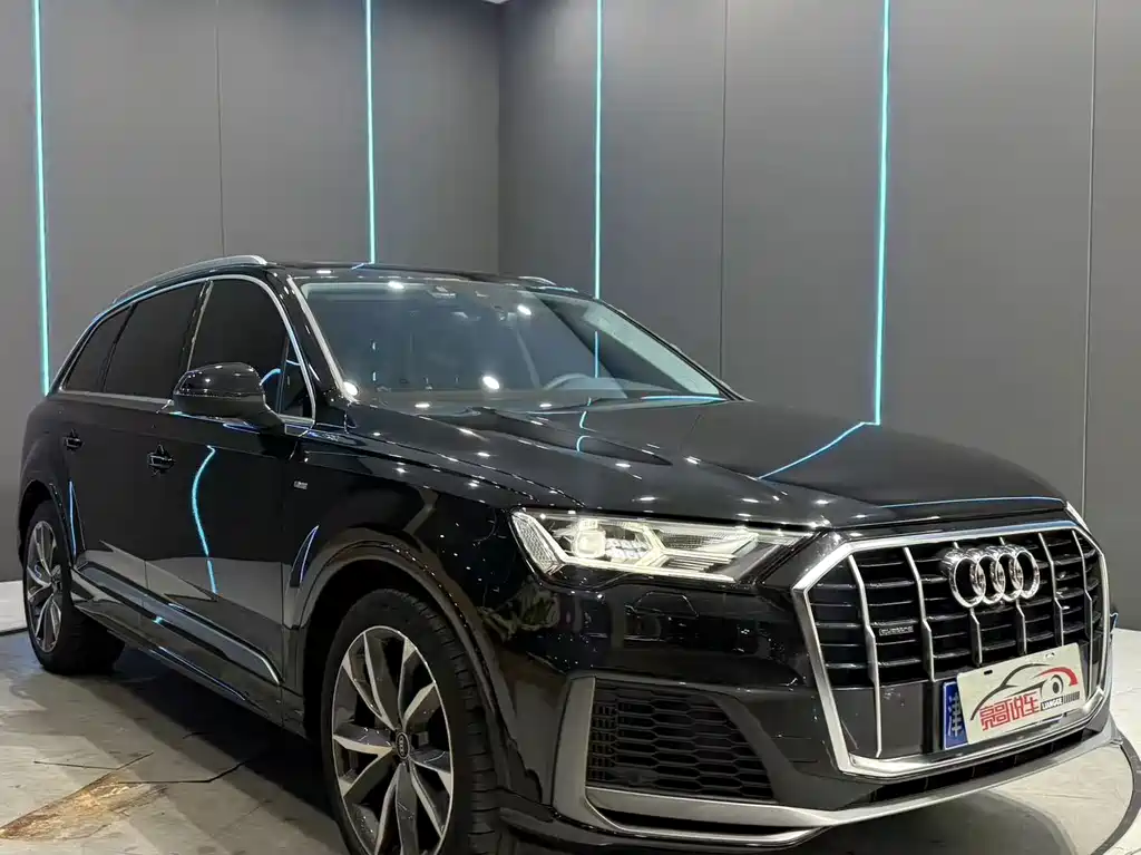Audi Q7 — фото 3