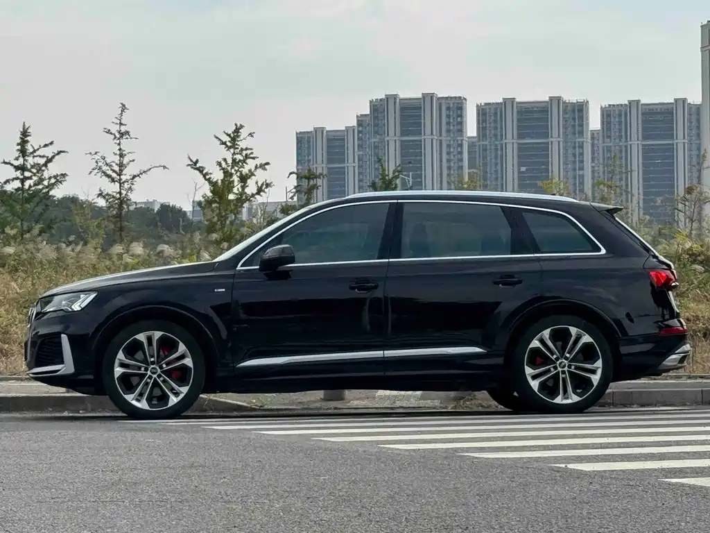 Audi Q7 — фото 3