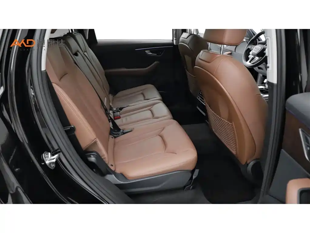 Audi Q7 — фото 8