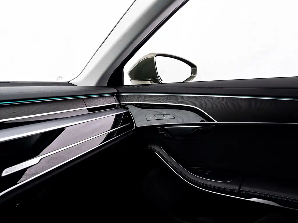 Audi A8 — фото 23