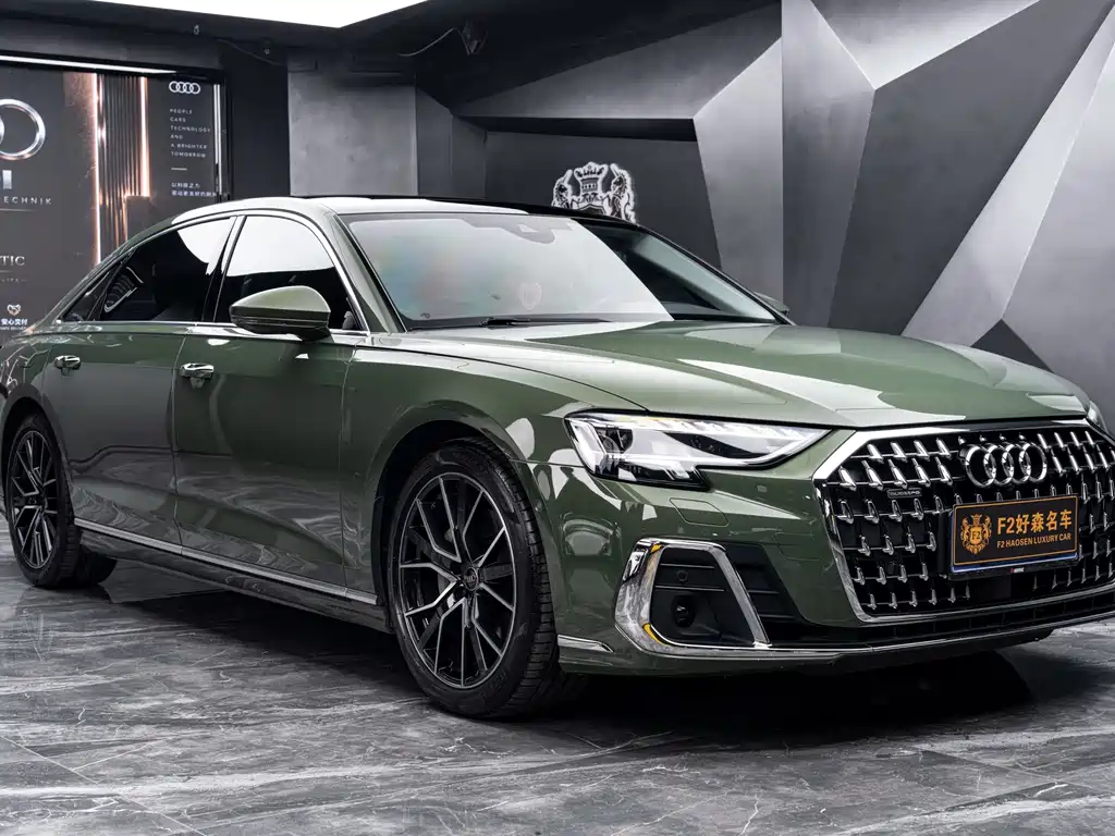 Audi A8 — фото 7