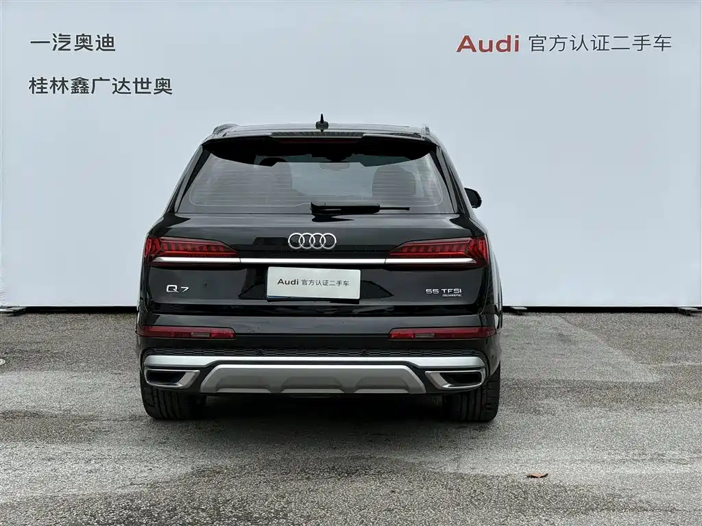 Audi Q7 — фото 4