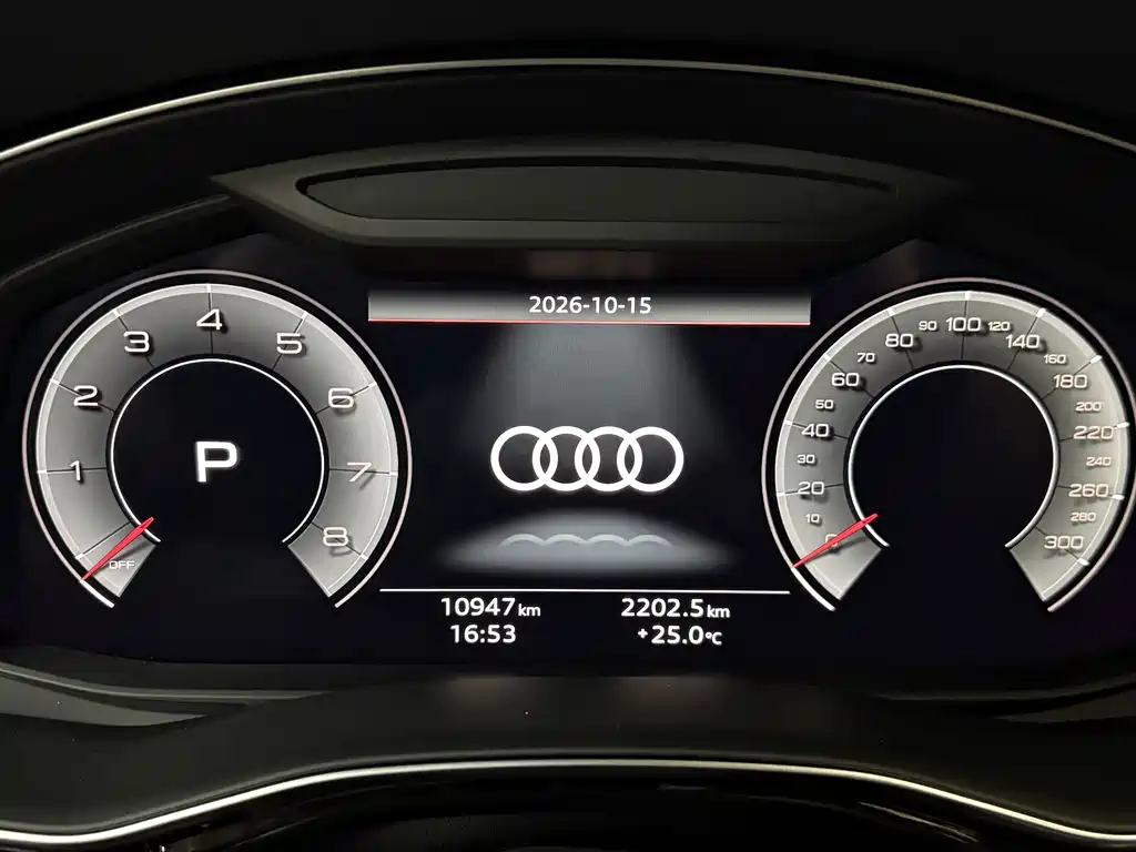 Audi Q7 — фото 8