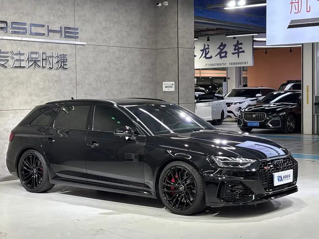 Audi RS 4 — фото 3