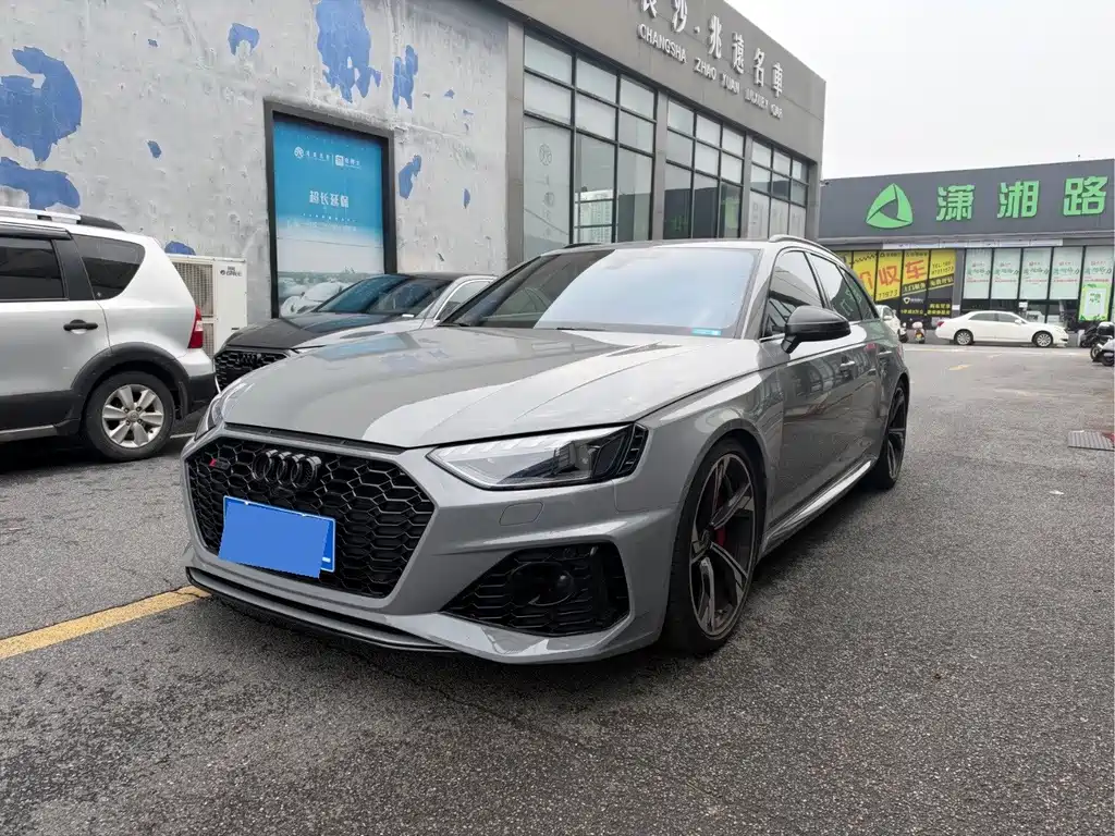 Audi RS 4