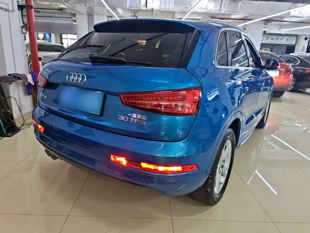 Audi Q3 — фото 6