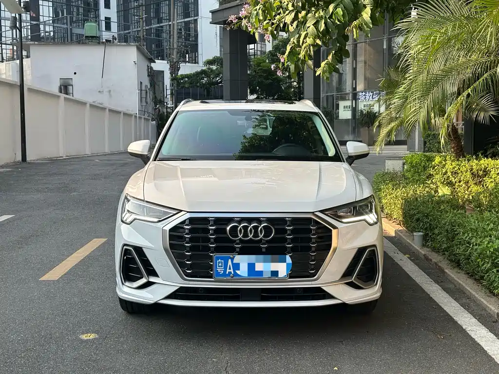 Audi Q3 — фото 2