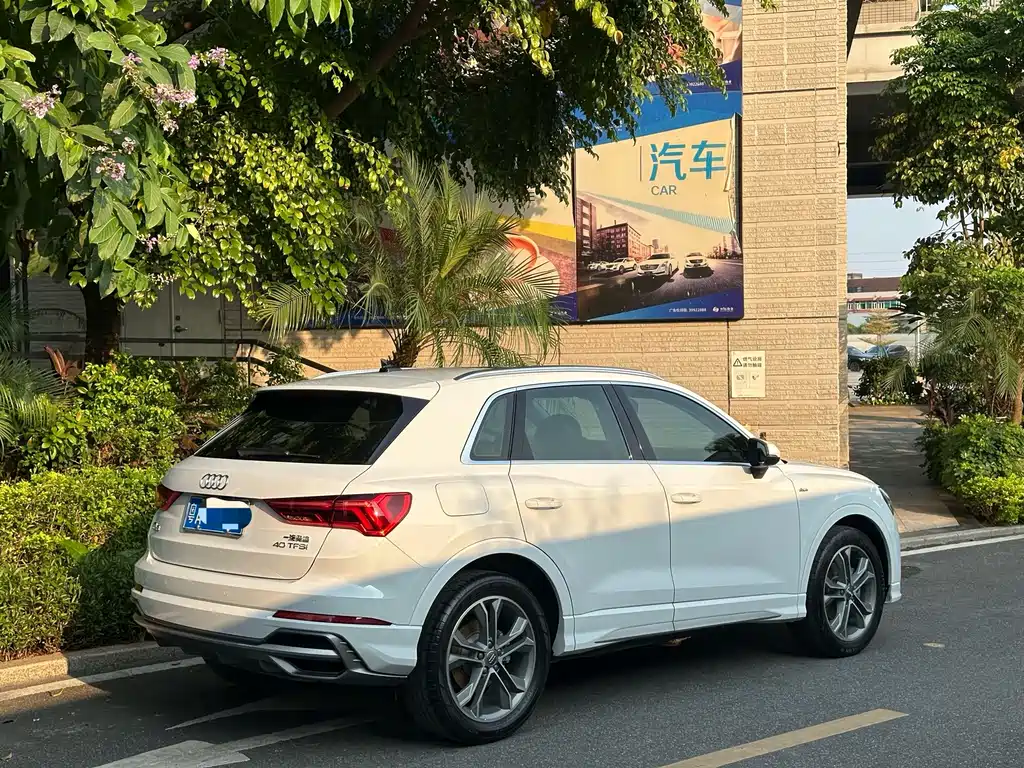 Audi Q3 — фото 4