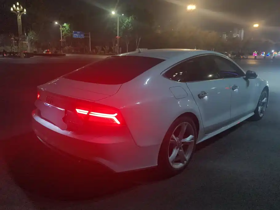 Audi A7 — фото 3