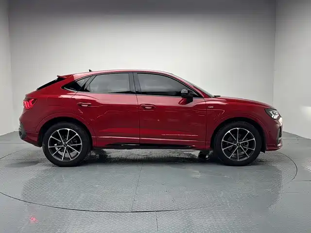 Audi Q3 Sportback — фото 5