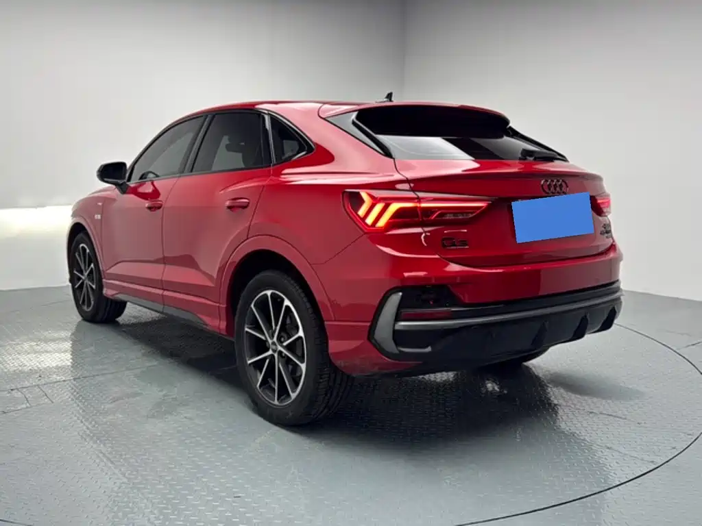 Audi Q3 Sportback — фото 6