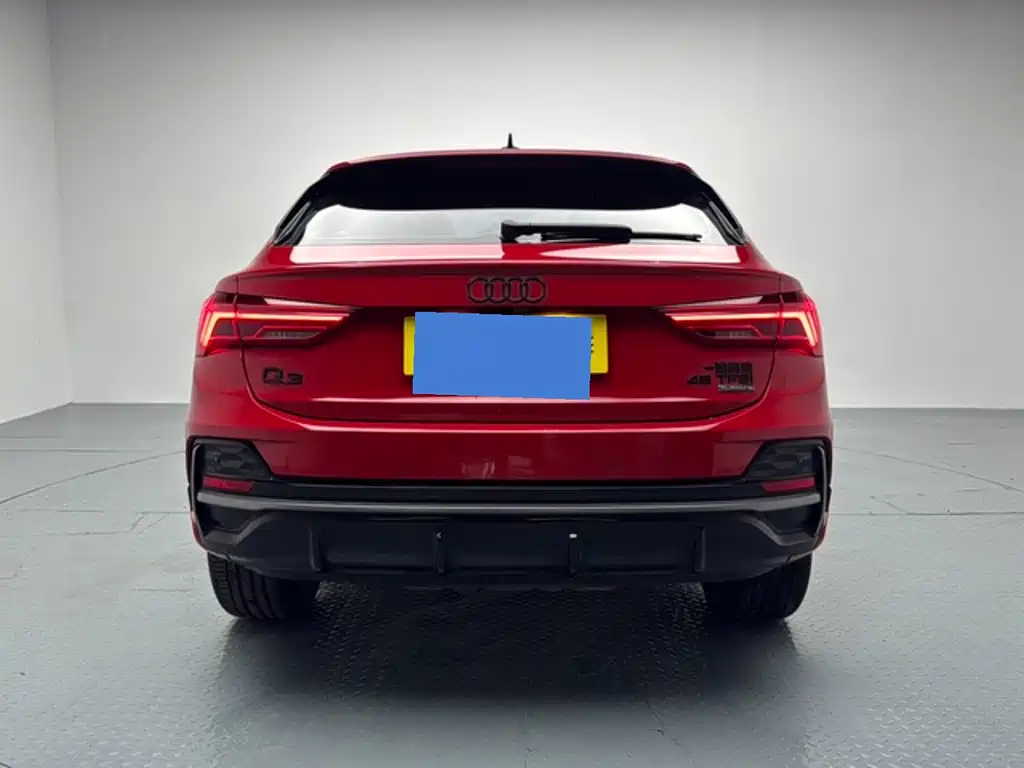 Audi Q3 Sportback — фото 8