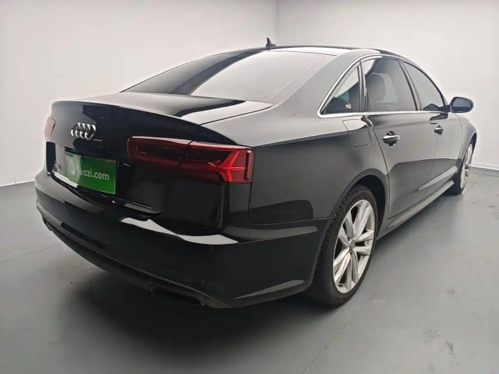 Audi A6L — фото 6
