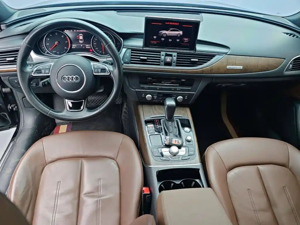 Audi A6L — фото 9