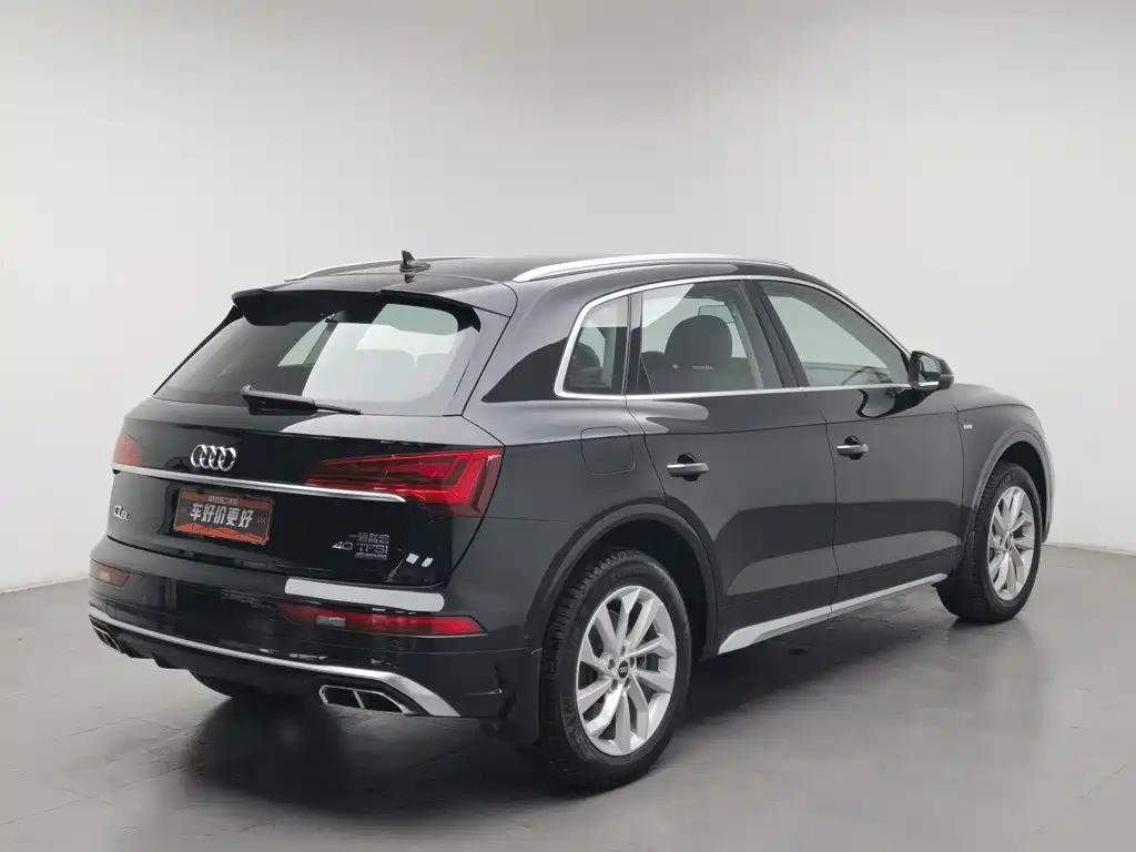 Audi Q5L — фото 2
